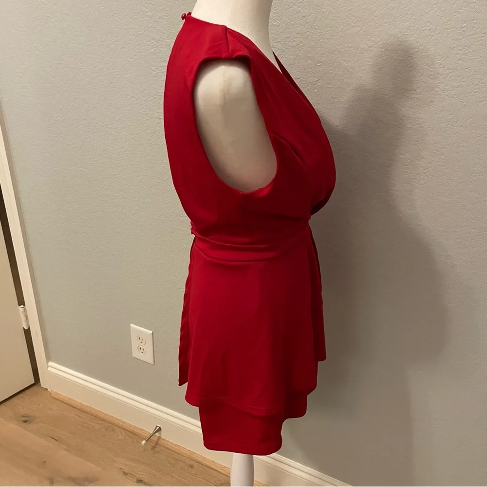 LYANER V Neck Sleeveless Romper Short Jumpsuit - Picture 6 of 6